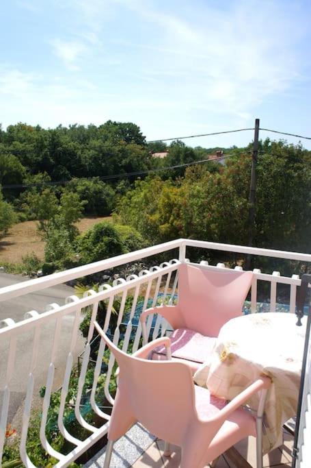 Sea View Apartment *